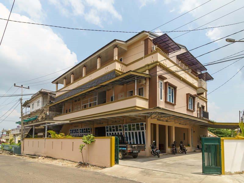 Hotel Reddoorz Syariah Near Simpang Sekip Palembang Esterno foto